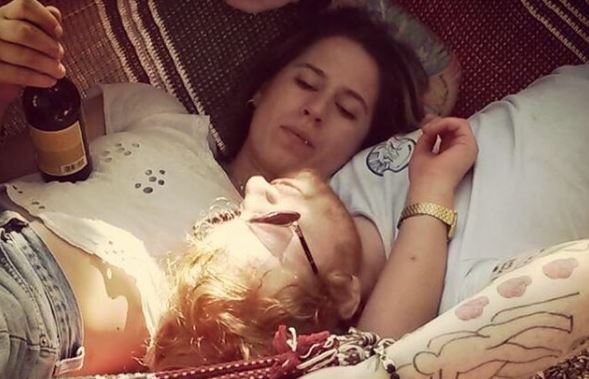 Ed Sheeran celebra el cumpleaños de su esposa con una rara foto personal