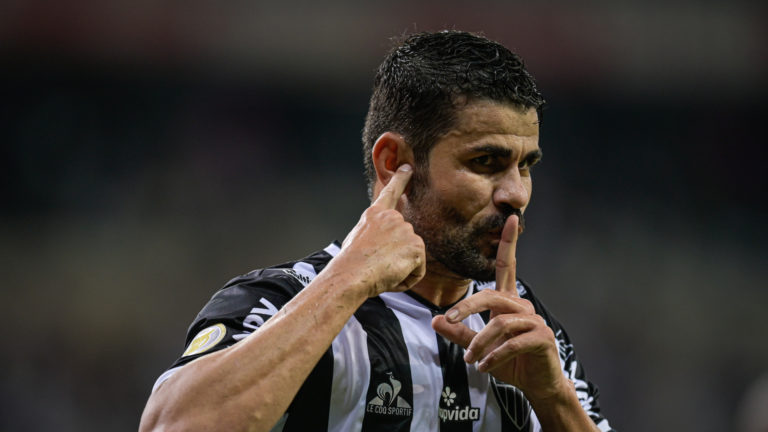 Wolverhampton anunció la incorporación de Diego Costa