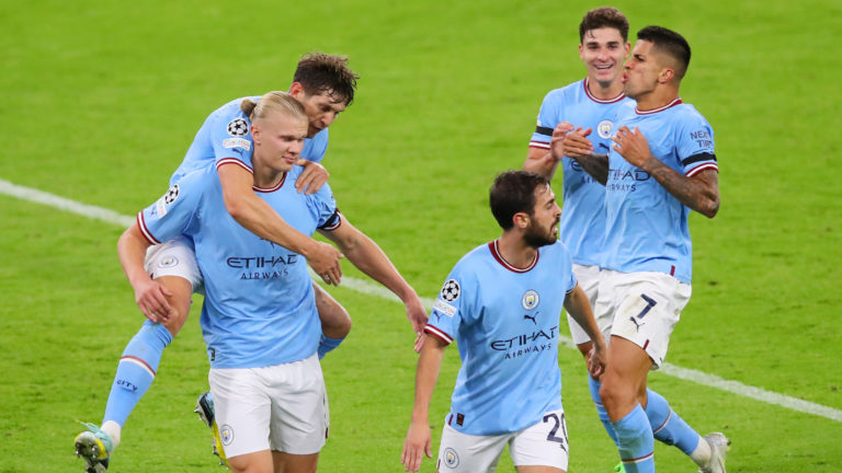 El City dio el golpe de autoridad en su casa tras remontar ante el Dortmund